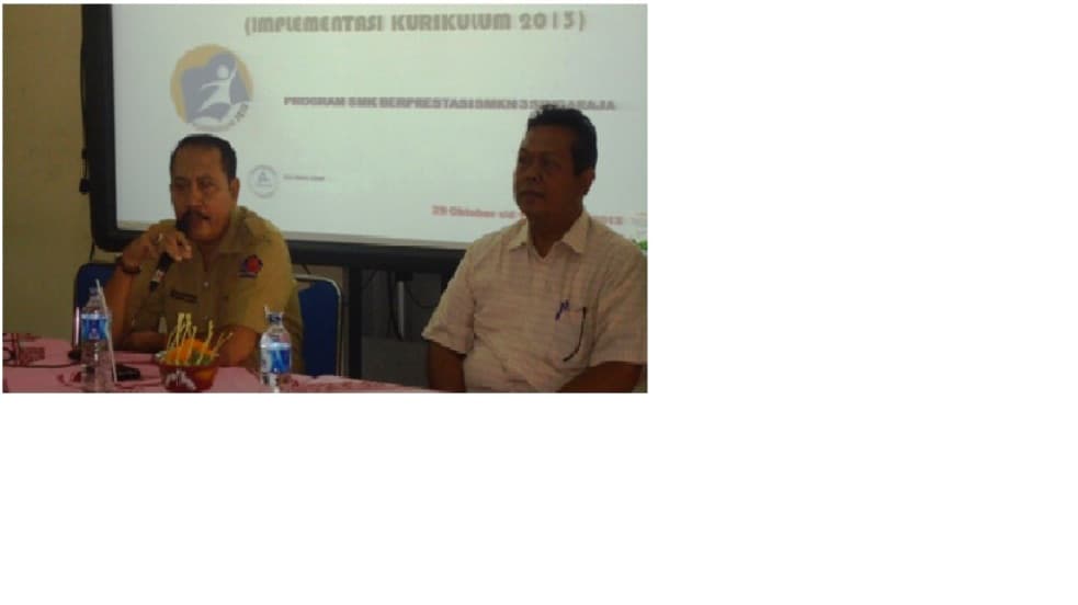 PROGRAM SMK NEGERI 3 SINGARAJA BERBAGI PRESTASI DENGAN LIMA SMK SEKITAR DI KABUPATEN BULELENG