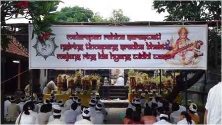 HARI SUCI SIWARATRI DAN SARASWATI DI SMK NEGERI 3 SINGARAJA